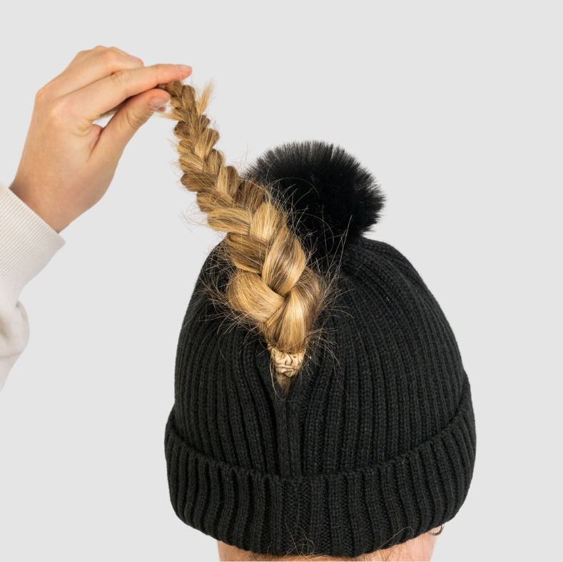 The Magni-Strip® Bobble Hat Black